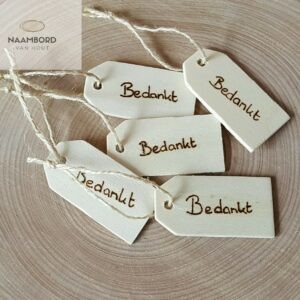 Cadeaulabel van hout Bedankt