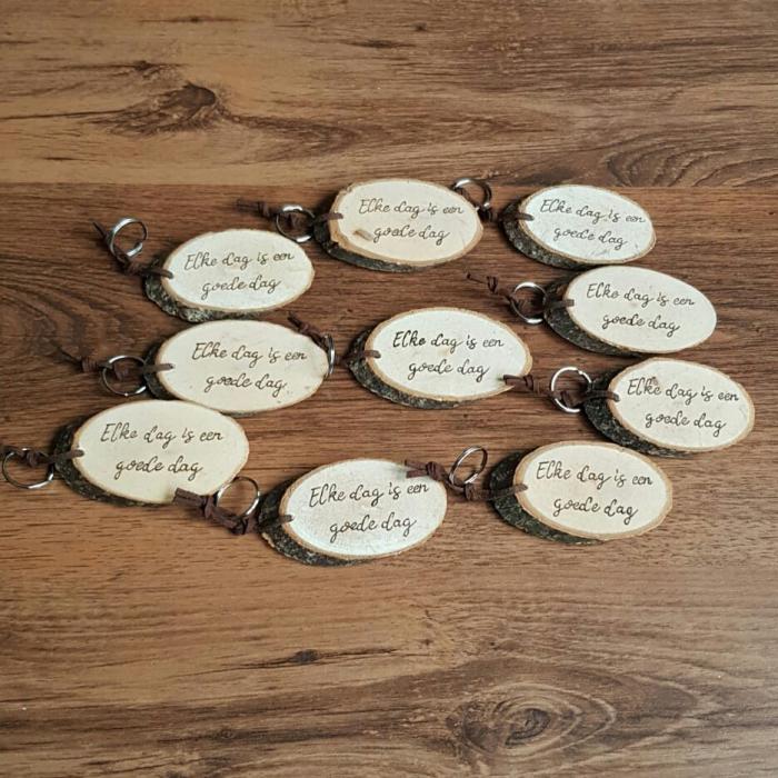Houten sleutelhanger met naam of andere tekst - Afbeelding 12