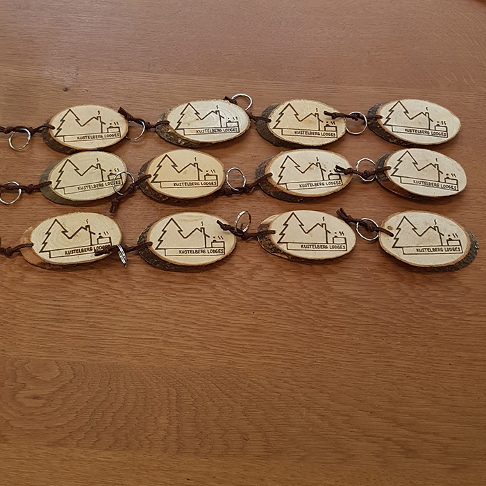 Houten sleutelhanger met logo en/of tekst - Afbeelding 10
