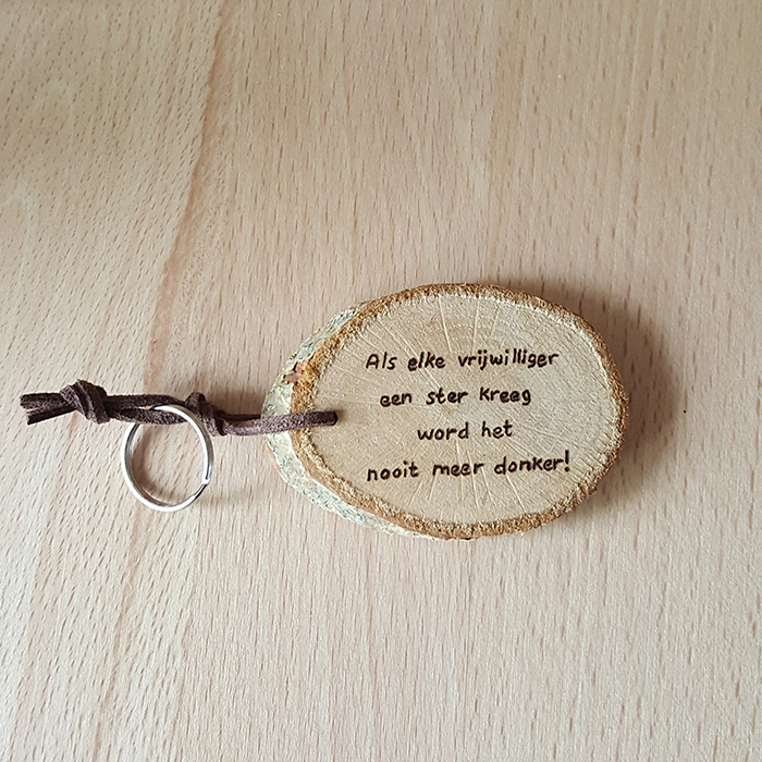 Houten sleutelhanger met naam of andere tekst - Afbeelding 4